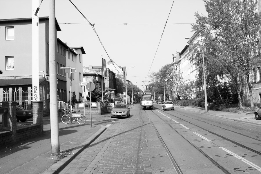 Tram im Bereich Torstraße.