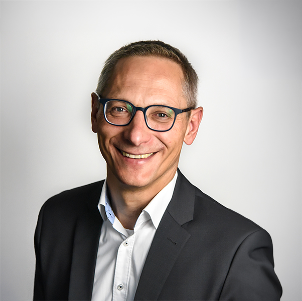 Vinzenz Schwarz, Vorstand der Halleschen Verkehrs-AG.